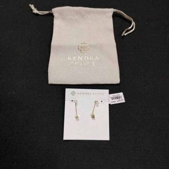 New Kendra Scott Leighton Linear Gold Pearl Earrings - Picture 1 of 5